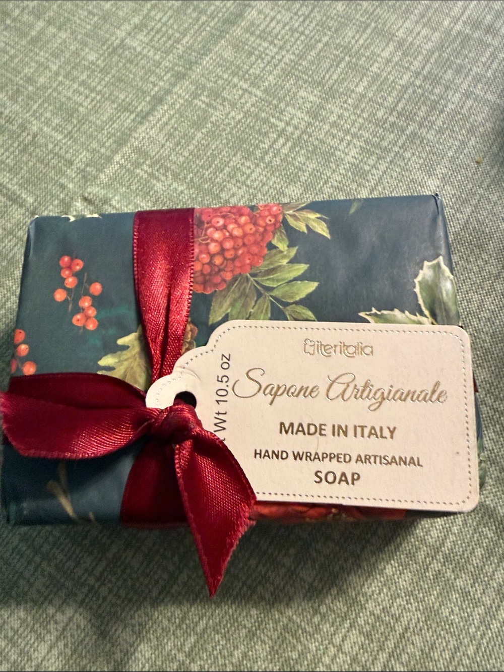 Sapone Artigianale Hand Wrapped Artisanal Soap Made in Italy frag: Red Berries